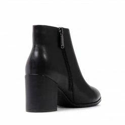 SteveMadden FOGGY BLACK LEATHER WOMEN'S SHOES