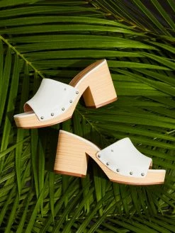 SteveMadden All New RESTORE WHITE