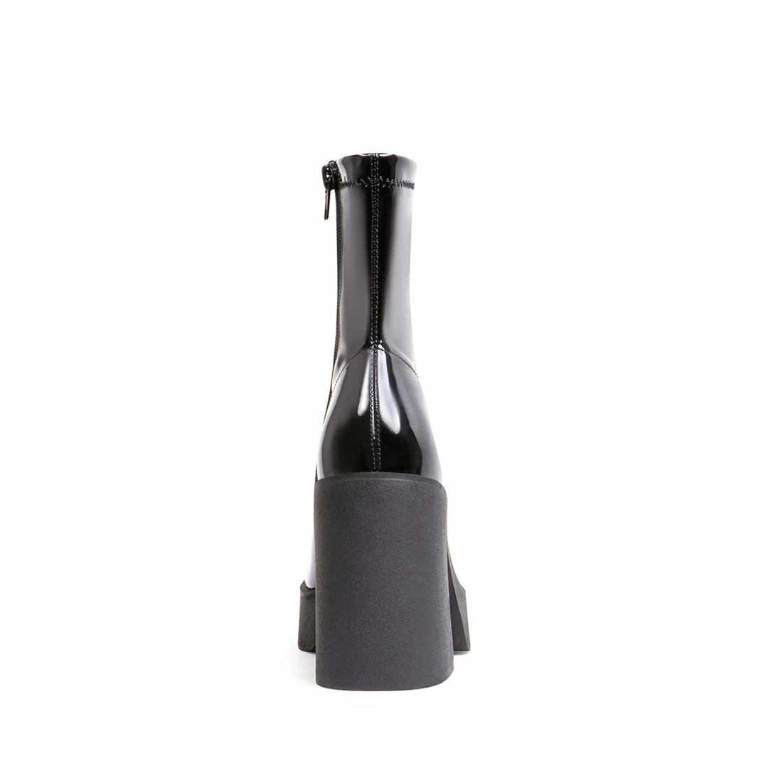 SteveMadden All New MOVE BLACK PATENT