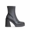 SteveMadden MOVE BLACK All New