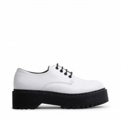 SteveMadden BOSSS WHITE